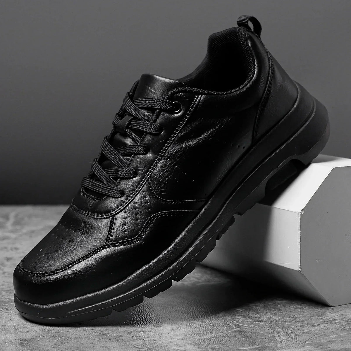 Leo Classic shoes
